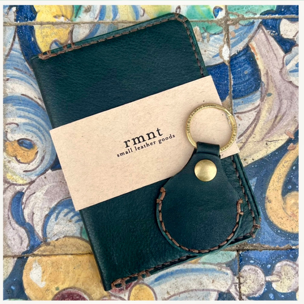 Viage Travel Collection