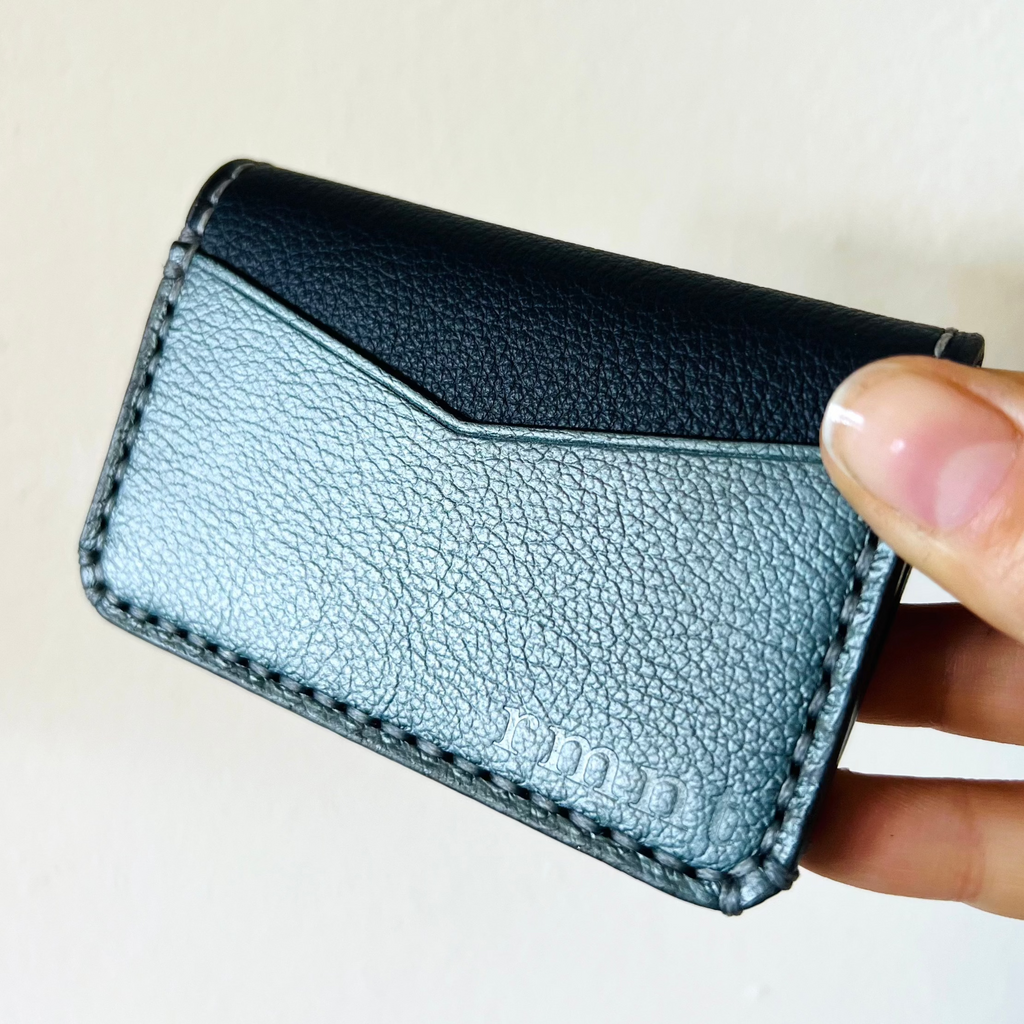 Intergalactic Five Pocket bifold exterior pocket 