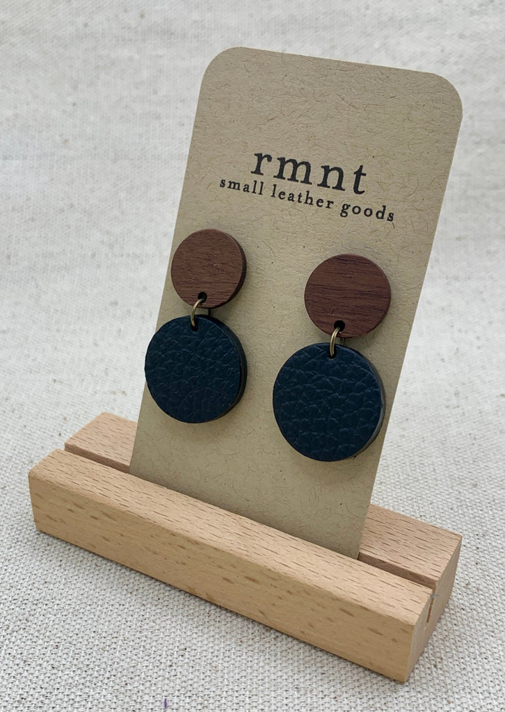 RMNT - Eames textured black round earrings